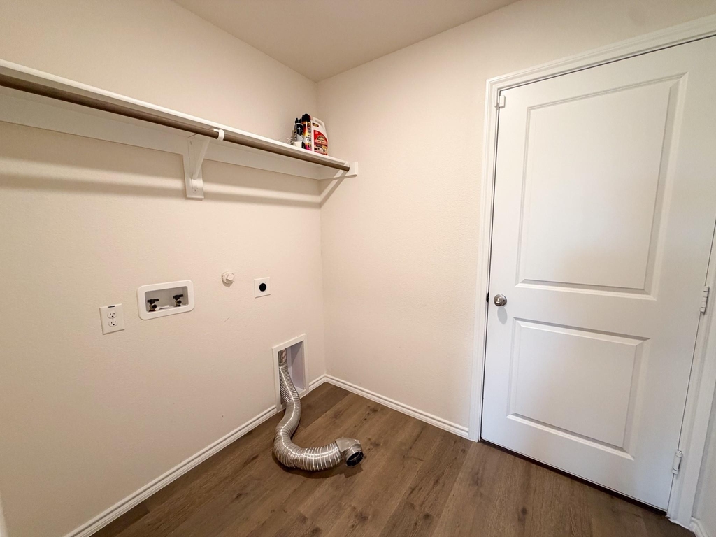 369 Thoroughbred Street - Photo 20