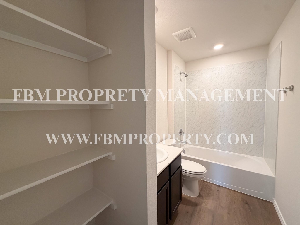 369 Thoroughbred Street - Photo 7