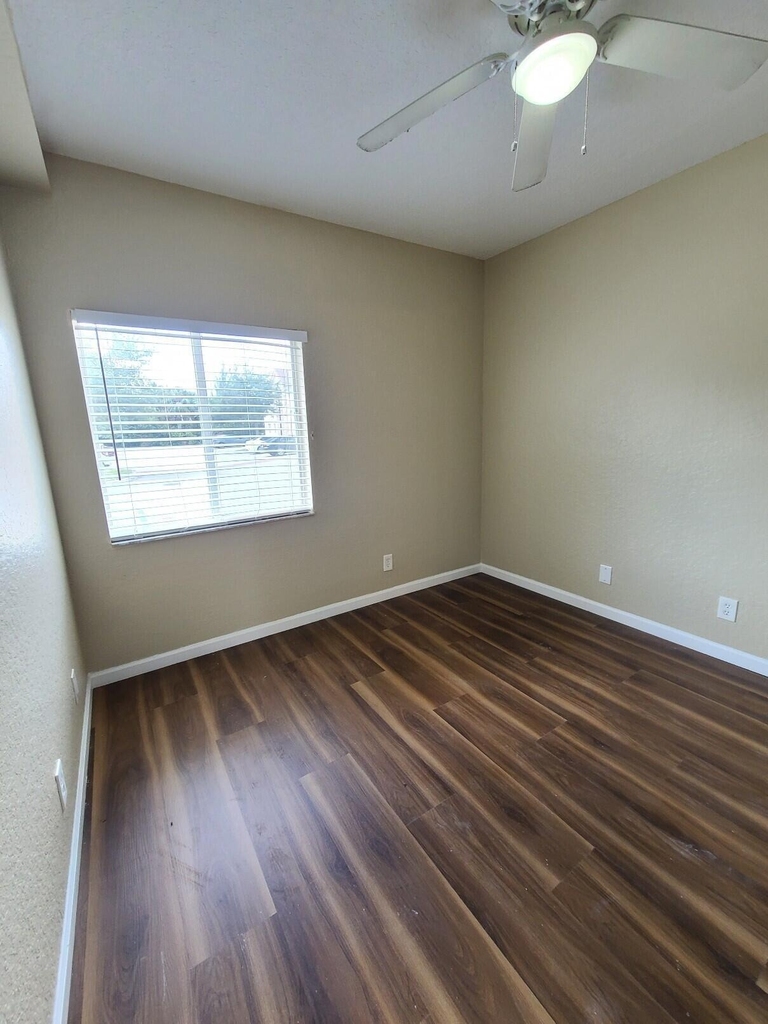 1165 Golden Lakes Boulevard - Photo 23