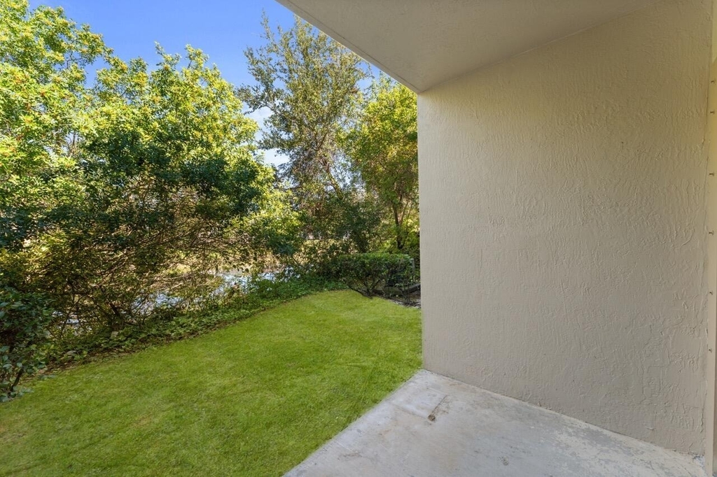 1165 Golden Lakes Boulevard - Photo 14