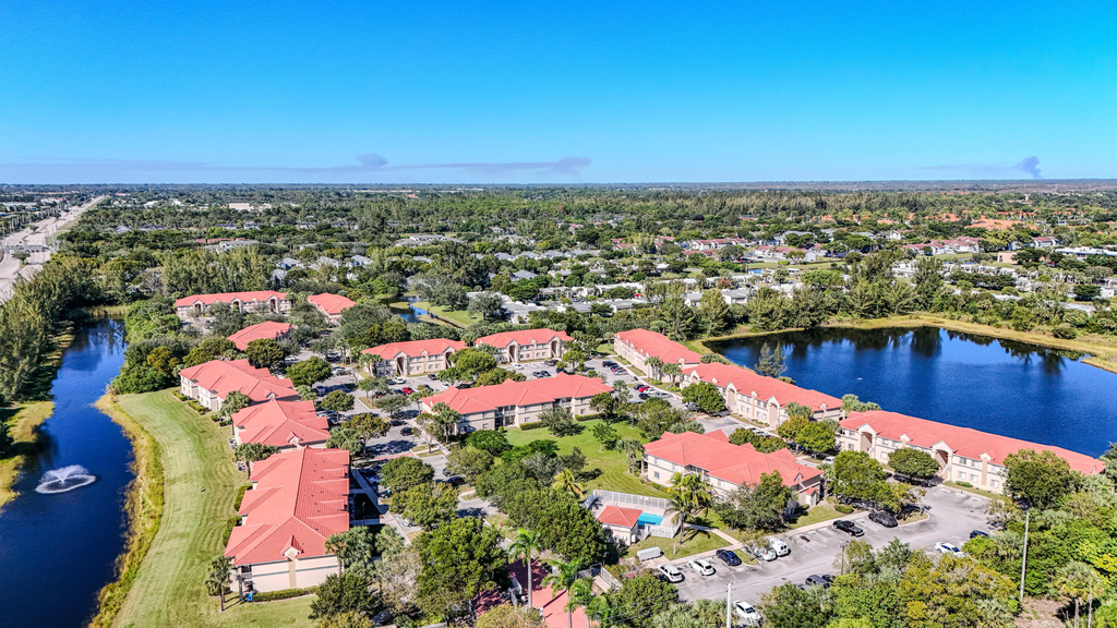 1165 Golden Lakes Boulevard - Photo 39
