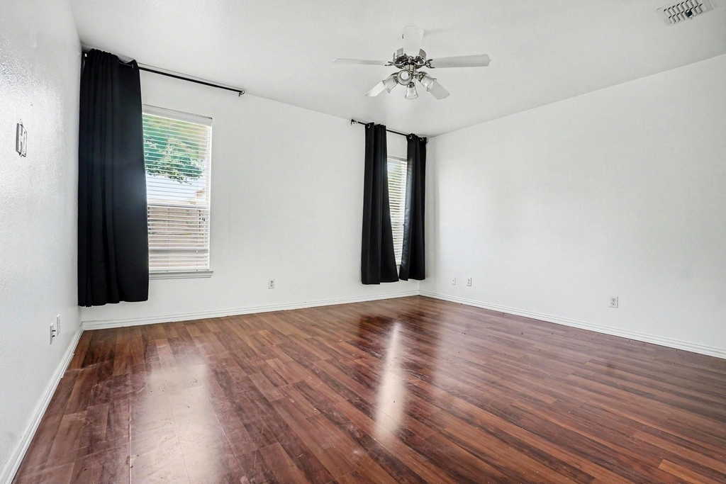 3023 Riverwood Lane - Photo 12