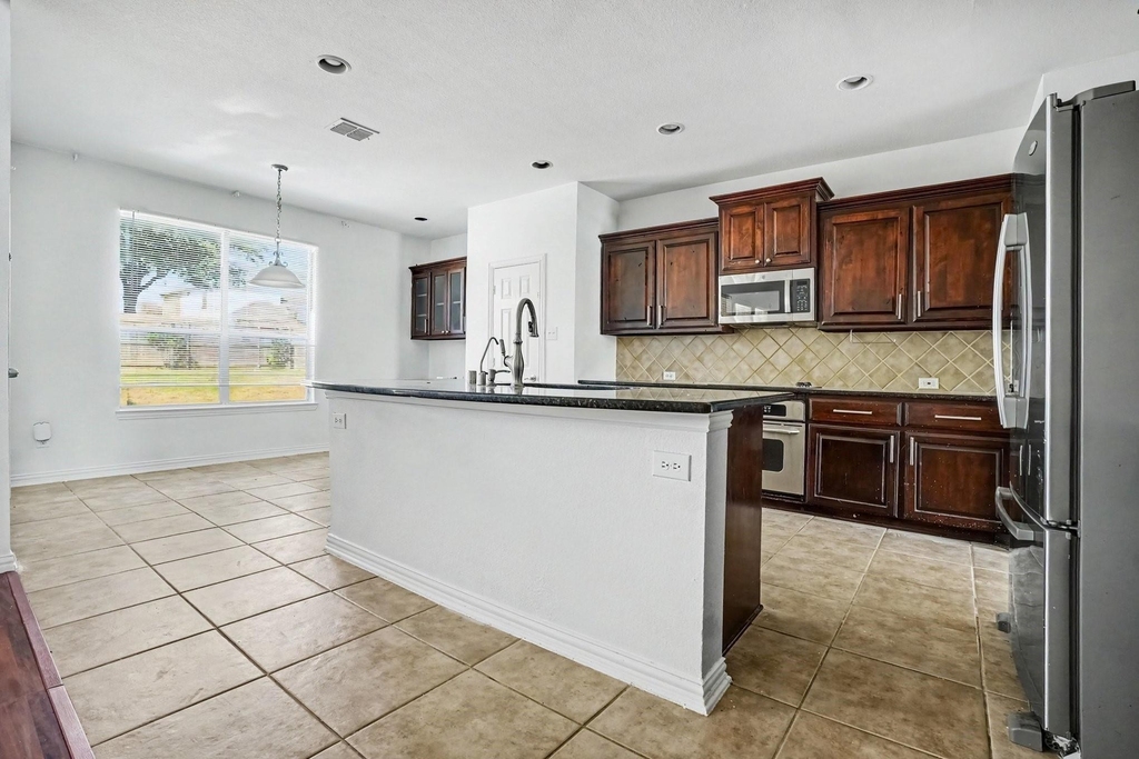 3023 Riverwood Lane - Photo 6