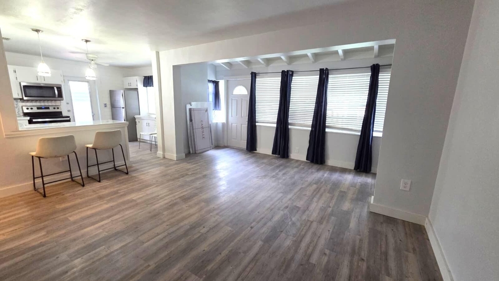2539 Cleveland Street - Photo 4