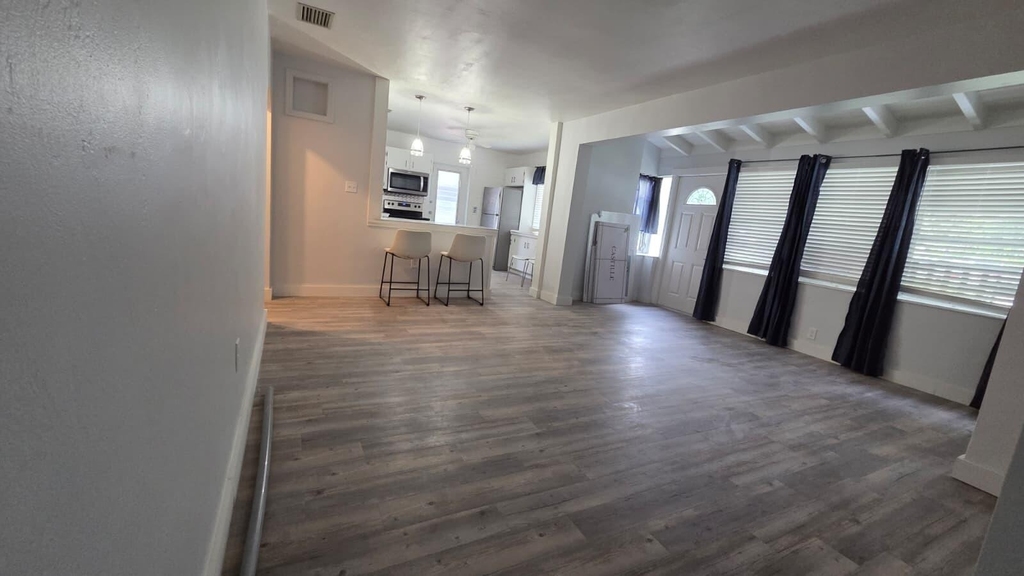2539 Cleveland Street - Photo 7