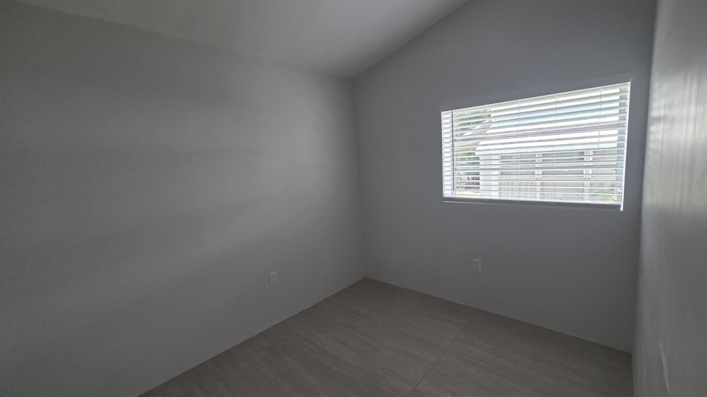 2539 Cleveland Street - Photo 5