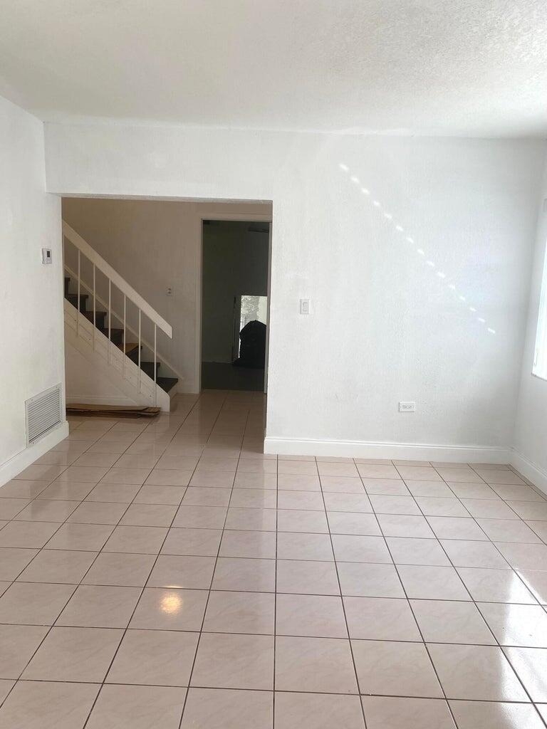 3031 E Missionwood Lane - Photo 4
