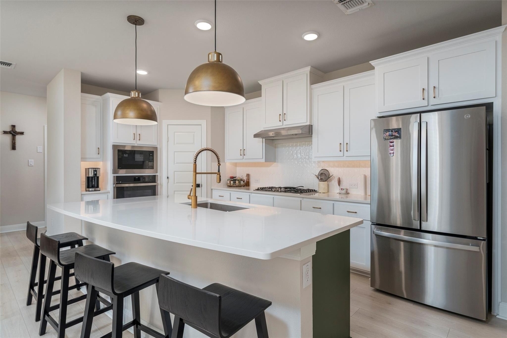 905 Carnation Drive - Photo 5