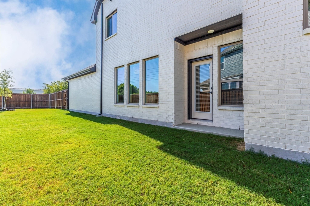 905 Carnation Drive - Photo 23