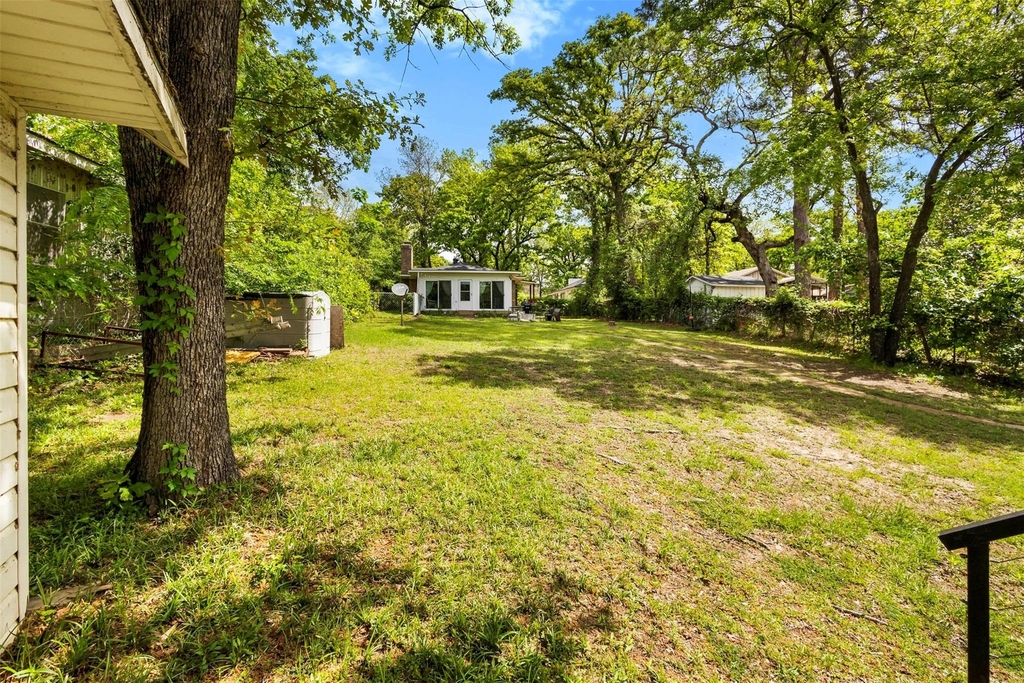 111 Island Park Drive - Photo 24