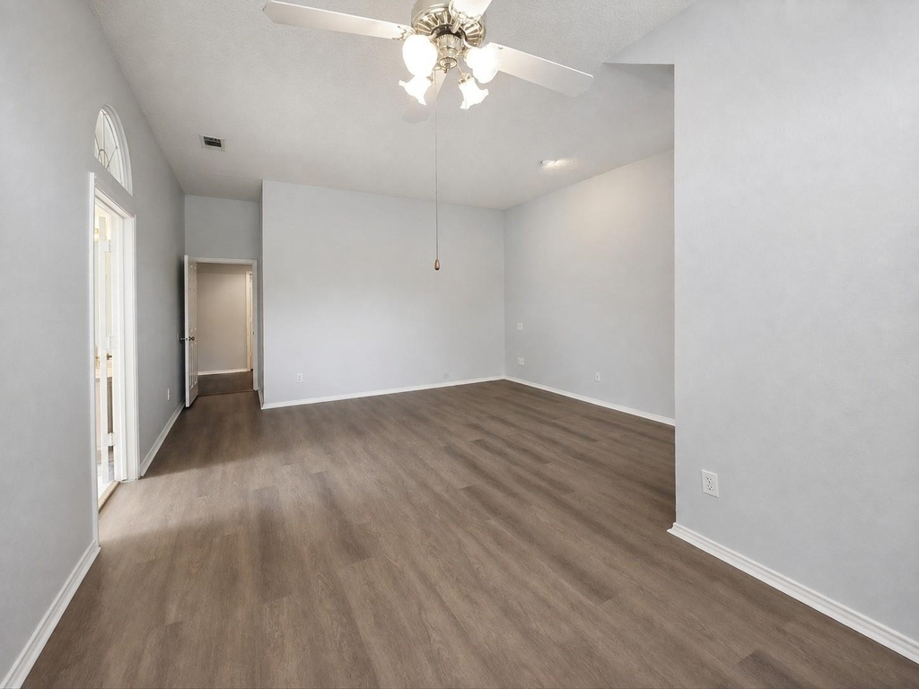 10512 Napa Valley Drive - Photo 12