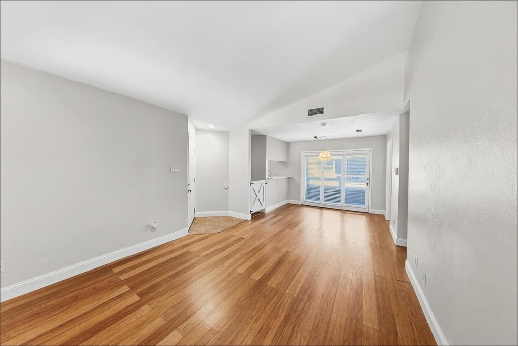 1108 Quail Valley Lane - Photo 3