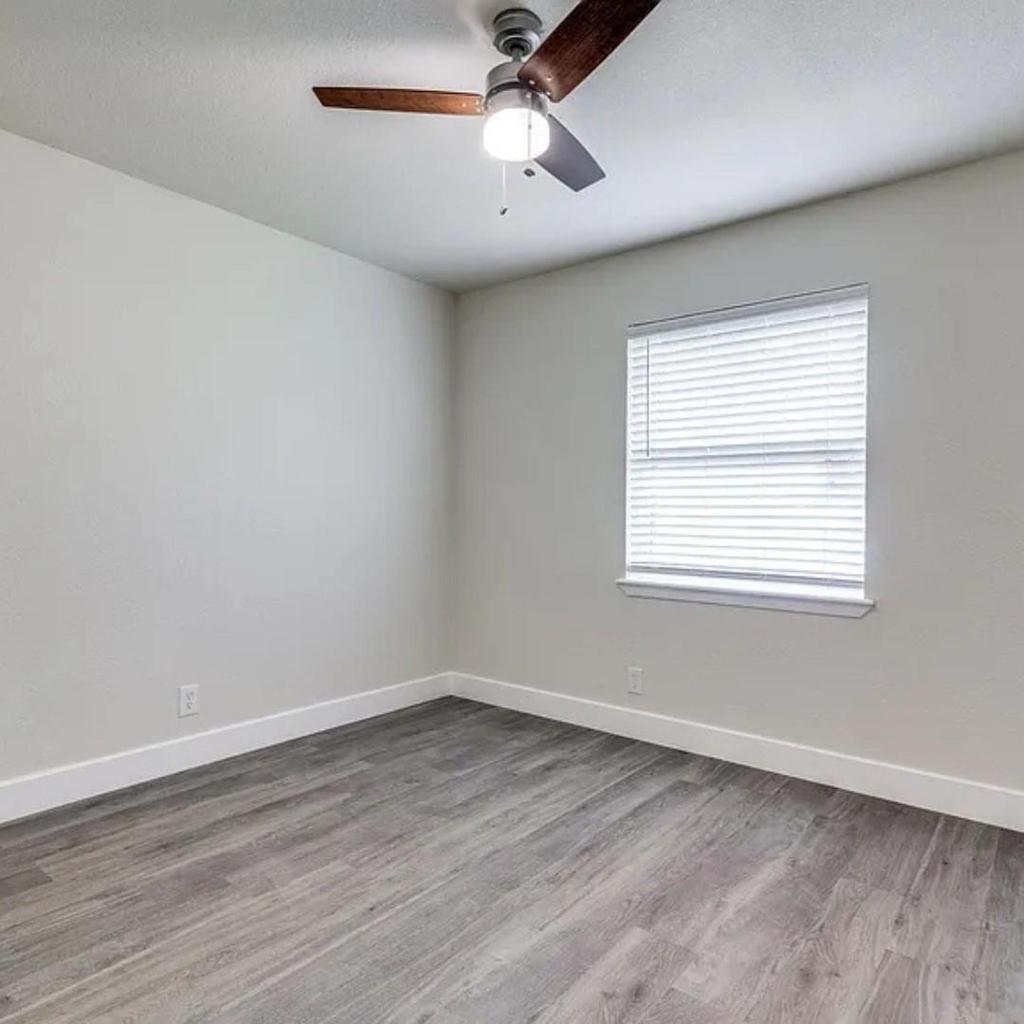 3709 Hilton Drive - Photo 12