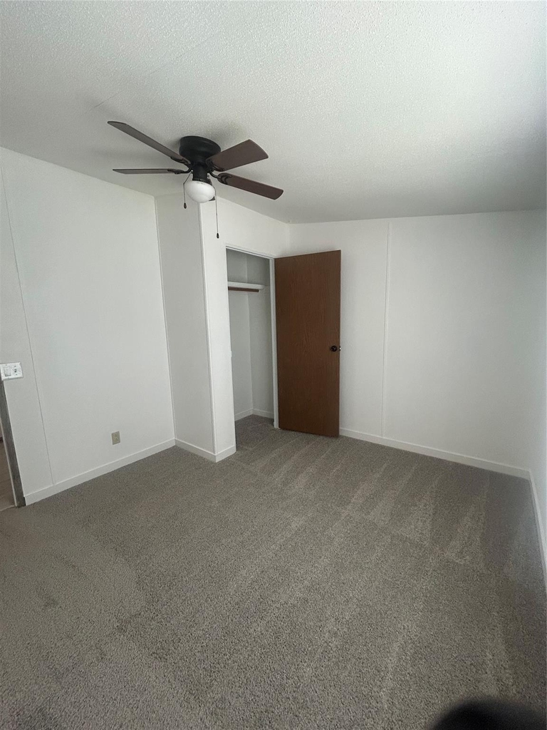 201 Lakeview Trail - Photo 3