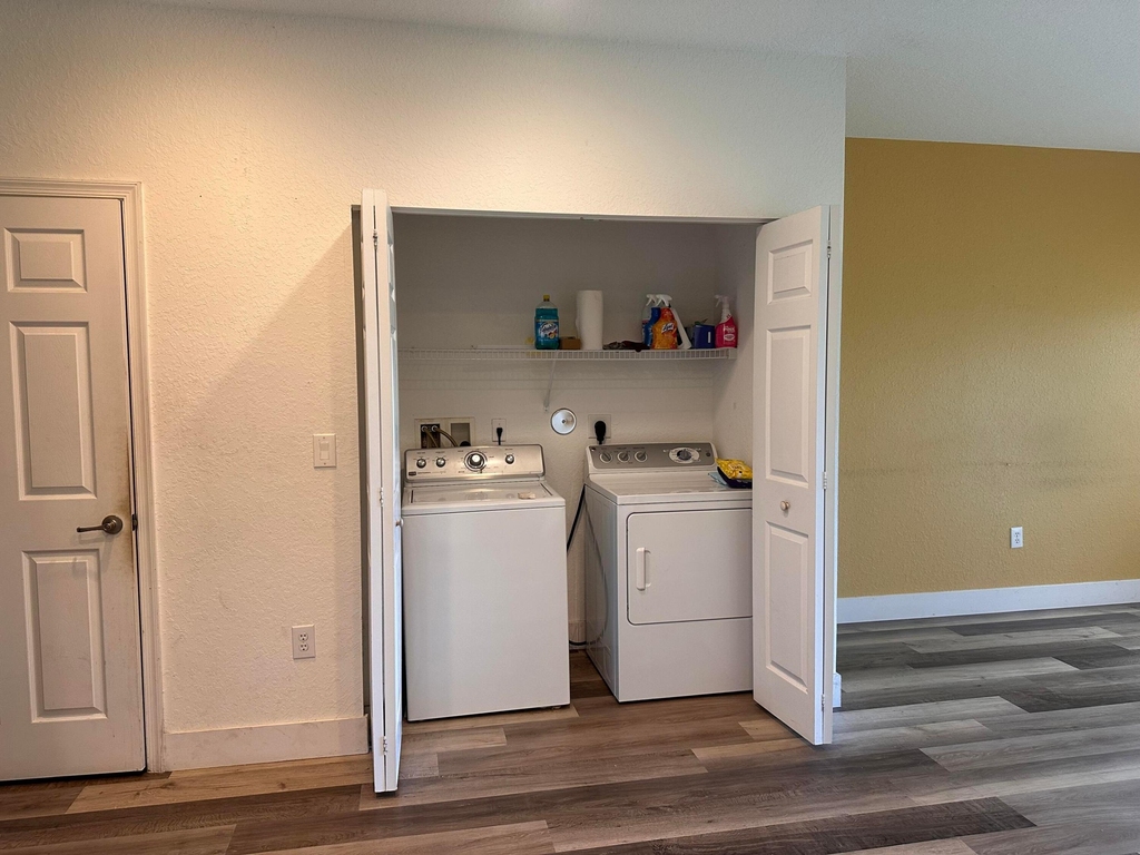 3016 Nw 30th Avenue - Photo 1