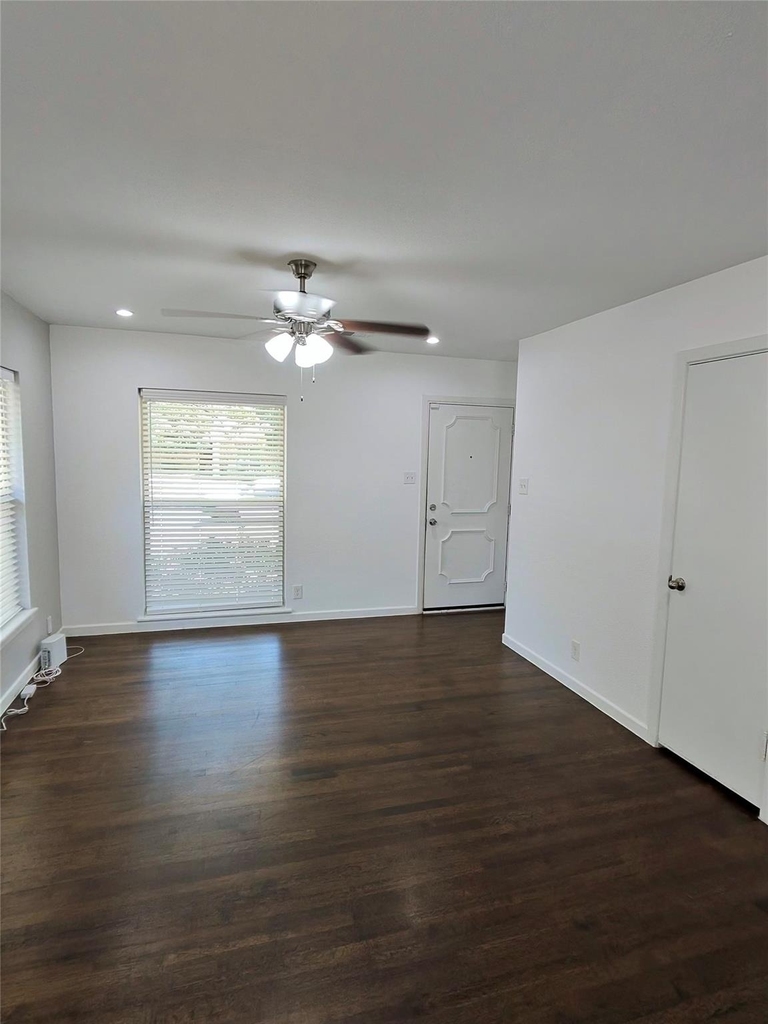 3241 S Edgefield Avenue - Photo 5