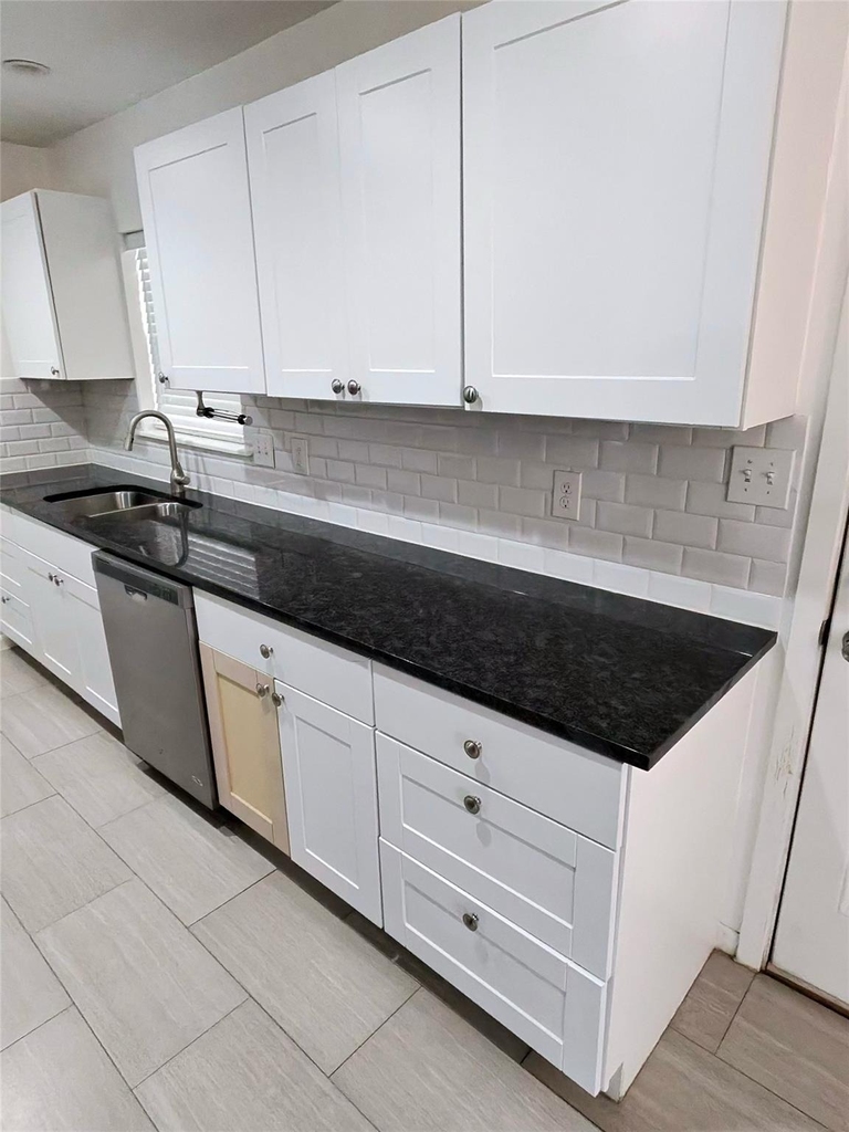 3241 S Edgefield Avenue - Photo 14