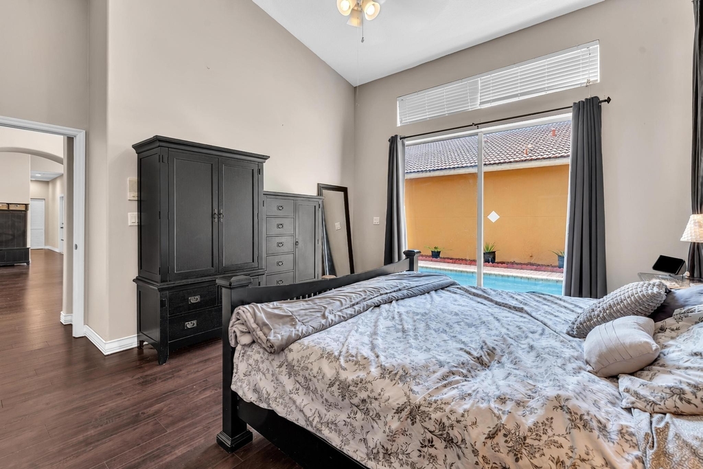 5828 Nw 121st Avenue - Photo 34
