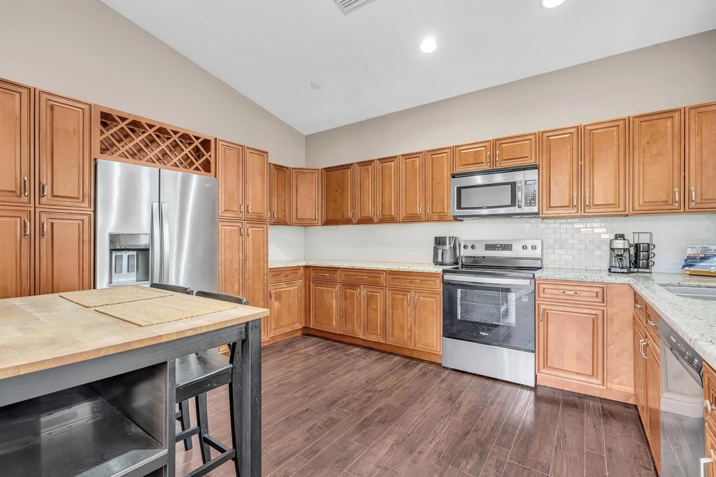 5828 Nw 121st Avenue - Photo 17
