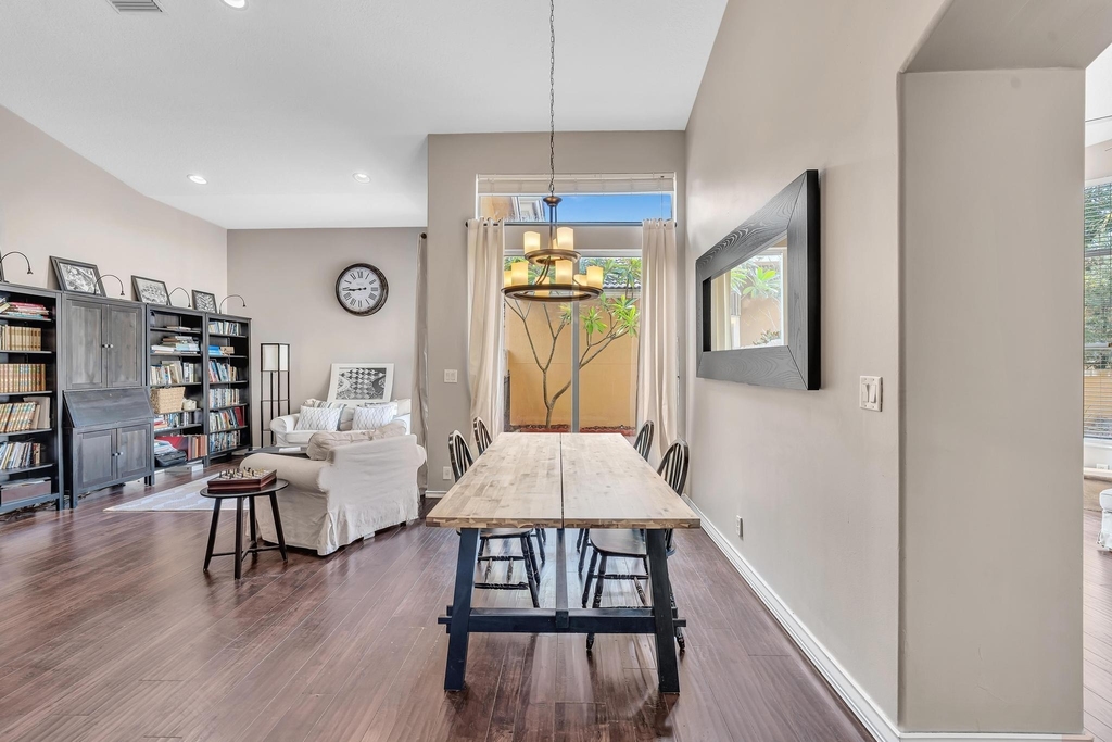 5828 Nw 121st Avenue - Photo 21