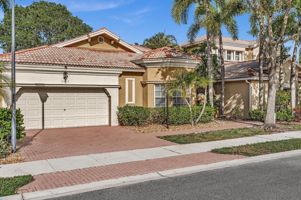 5828 Nw 121st Avenue - Photo 1