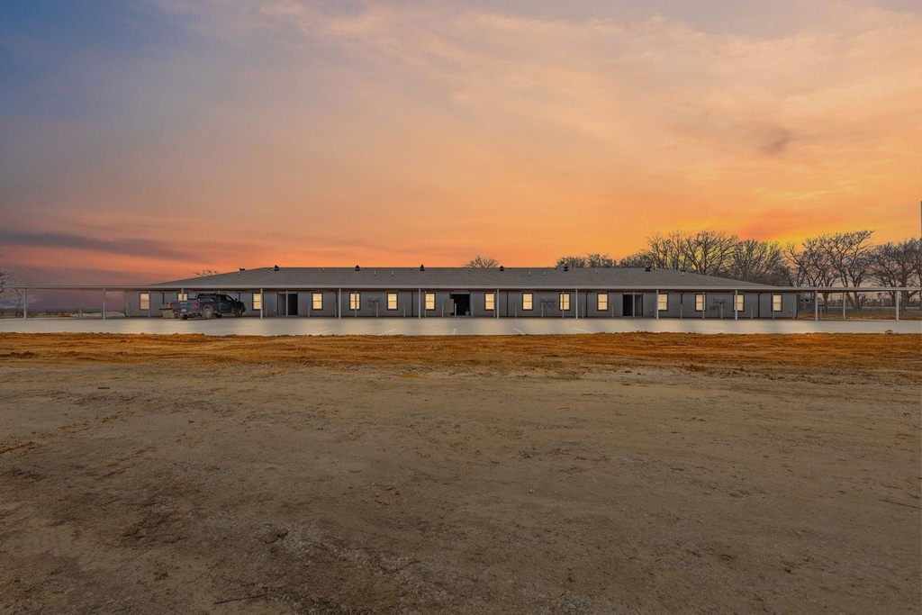 8092 County Road  604 - Photo 0