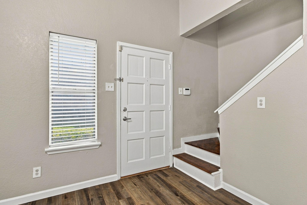 2240 Tarpley Road - Photo 4