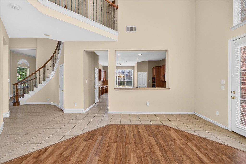 8701 Mandevilla Drive - Photo 10