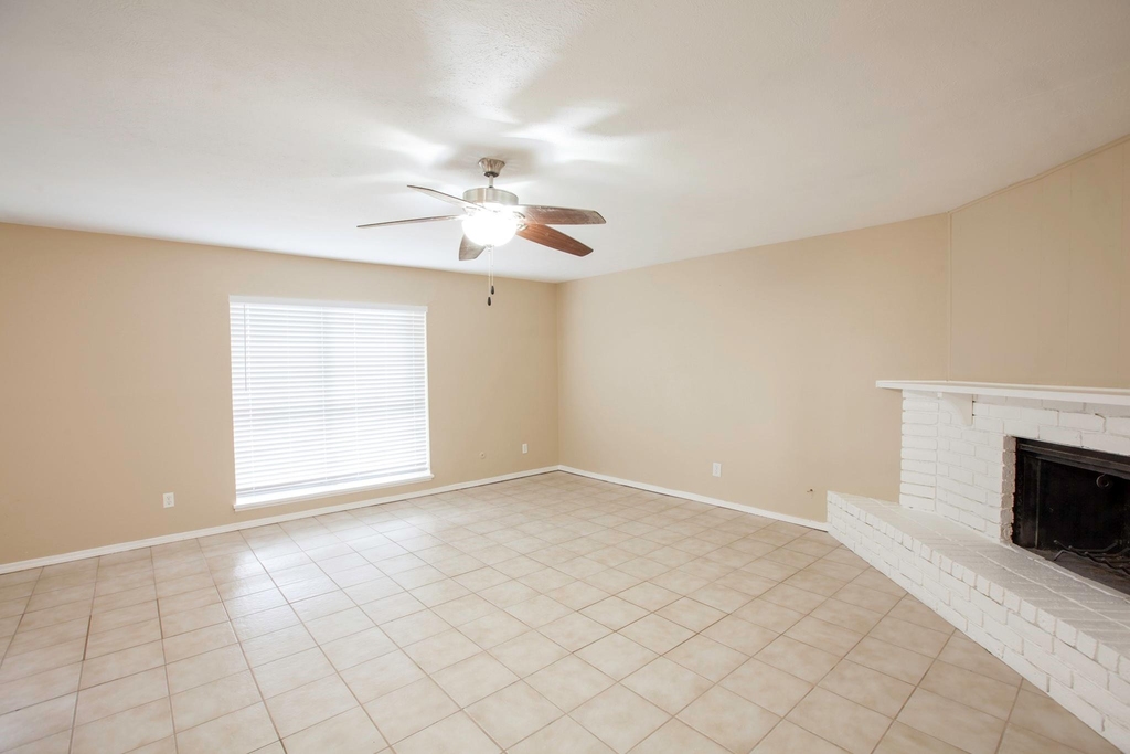 5308 Gates Drive - Photo 4