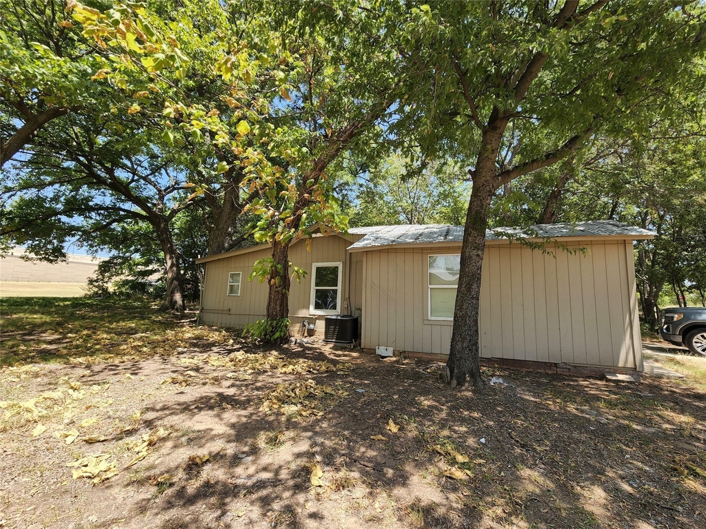 508 Acme Street - Photo 2