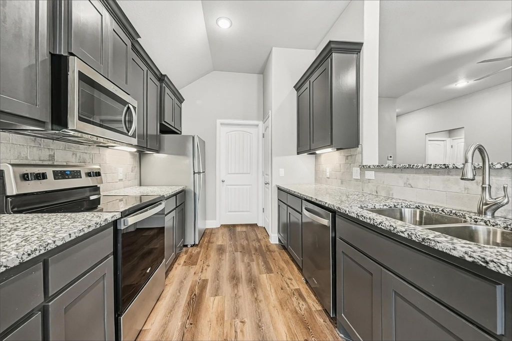 2816 Orchid Drive - Photo 5