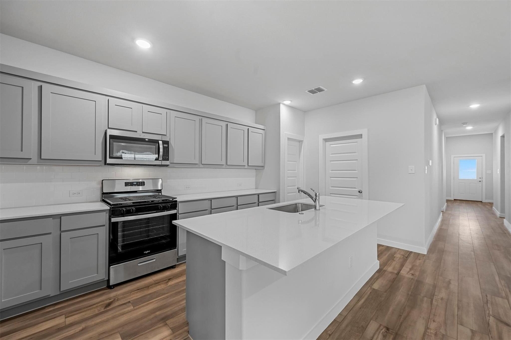 605 Wild Goose Lane - Photo 3