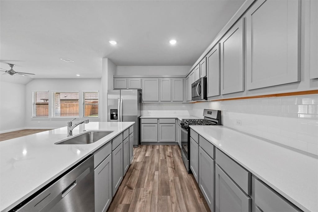605 Wild Goose Lane - Photo 4