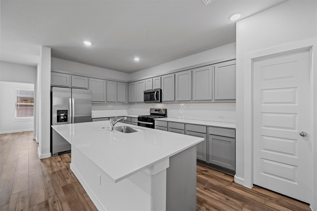 605 Wild Goose Lane - Photo 2