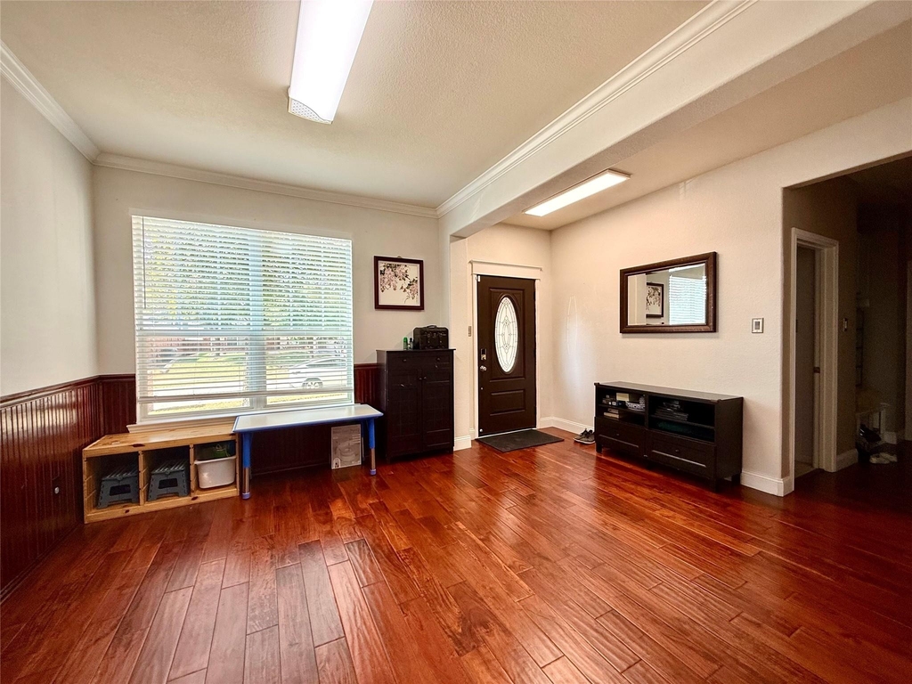 7704 Val Verde Drive - Photo 1