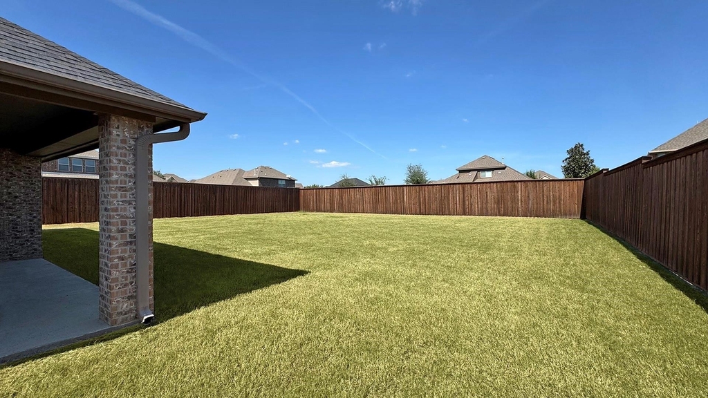 1113 Seguin Road - Photo 2