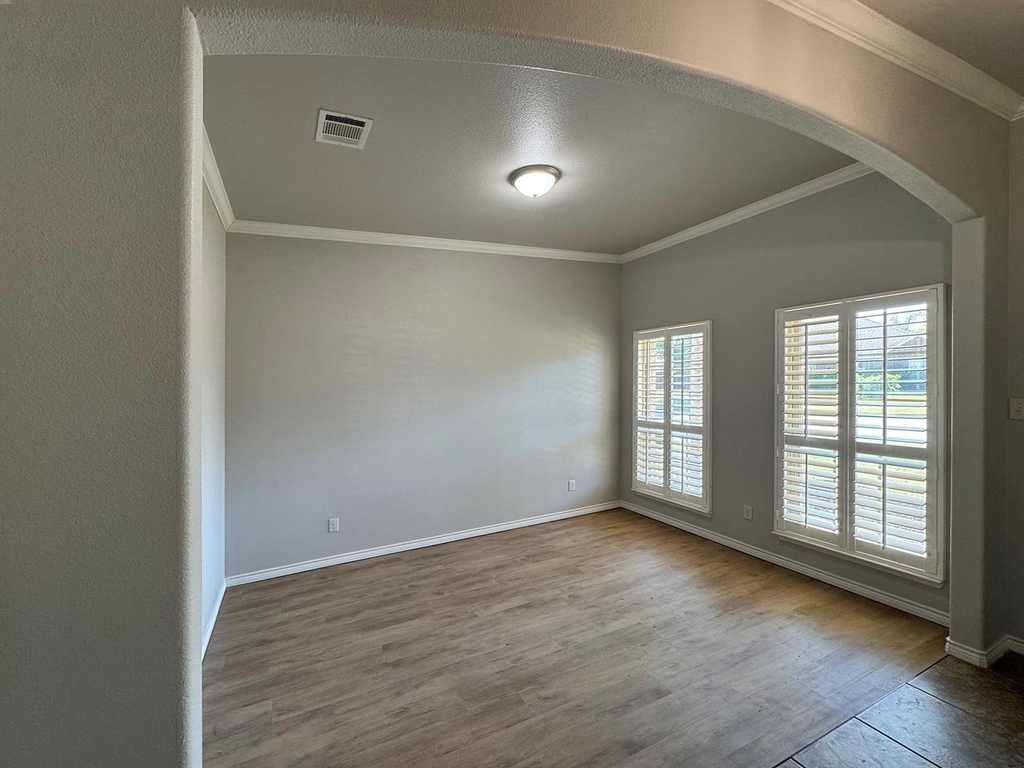 1113 Seguin Road - Photo 13