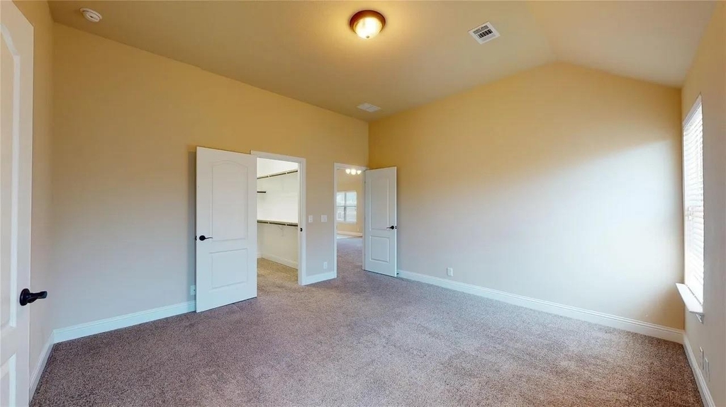 5205 Ambergate Lane - Photo 12
