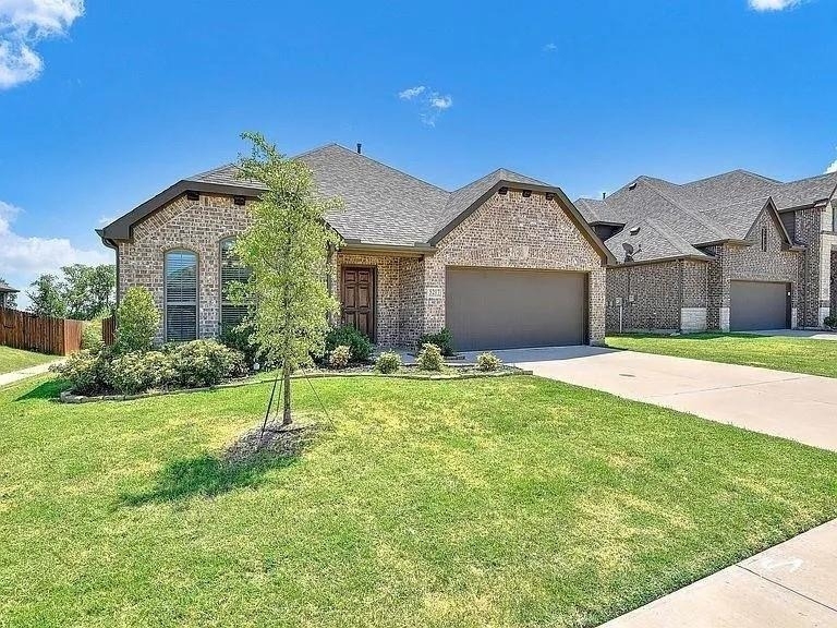 5205 Ambergate Lane - Photo 1