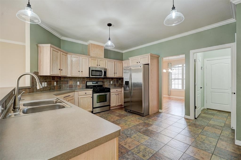 11016 Nw 104th Terrace - Photo 5