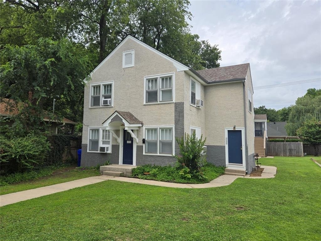 608 Chautauqua Avenue - Photo 0