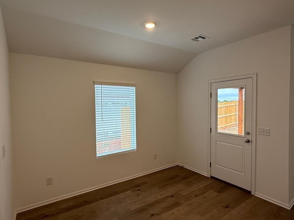 644 Sw 11th Street - Photo 6