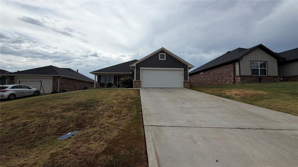 489 Hardesty Drive - Photo 0