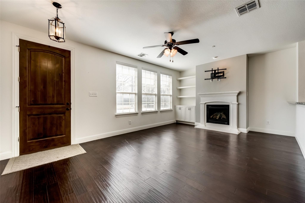 5745 Headquarters Drive - Photo 2
