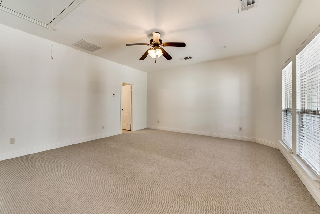 5745 Headquarters Drive - Photo 19