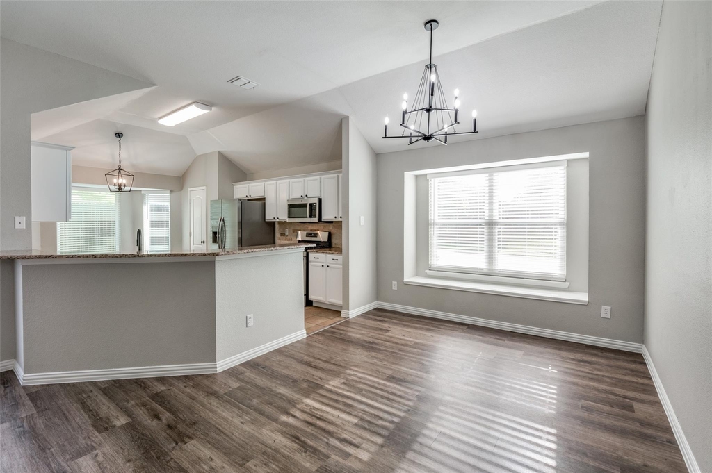 9300 Chesapeake Lane - Photo 4