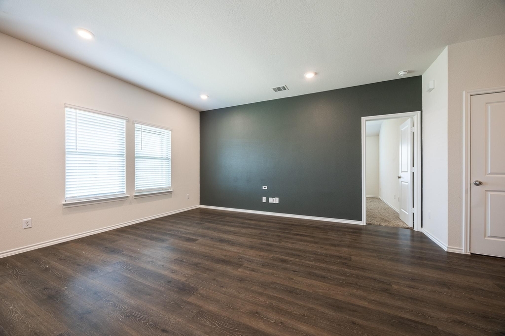 3002 Shetland Street - Photo 10