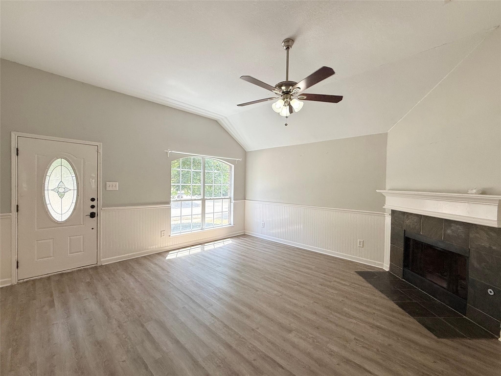 9120 Newport Lane - Photo 2