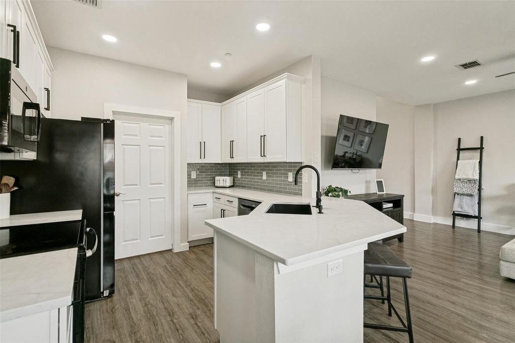 4603 Penelope Lane - Photo 6