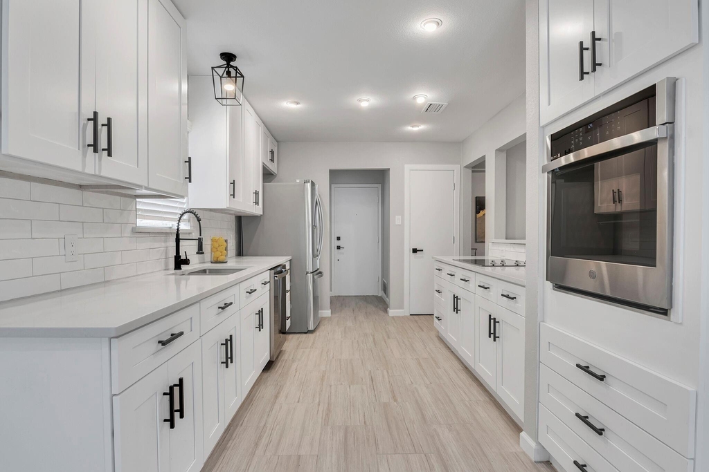 305 Northglen Drive - Photo 8